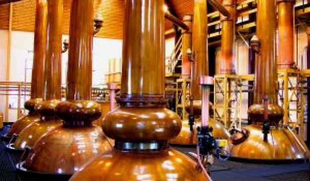 whiskey-stills_2789157